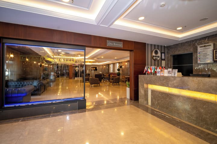 Grand S Hotel