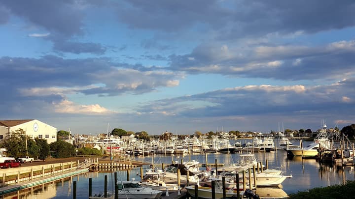 Anchor In Distinctive Waterfront Lodging