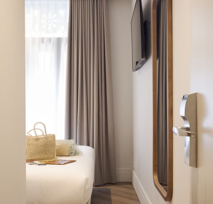 Room Mate Oliveira – City Centre, Valencia
