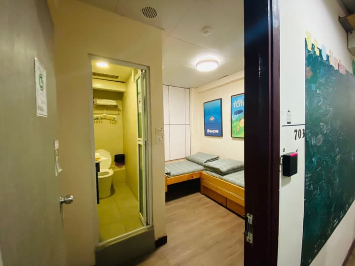 ALOHAS Hostel