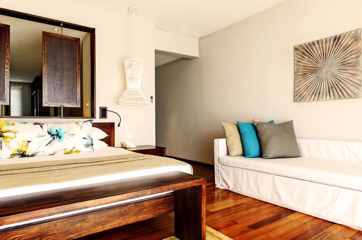 Solana Beach - Adults Only