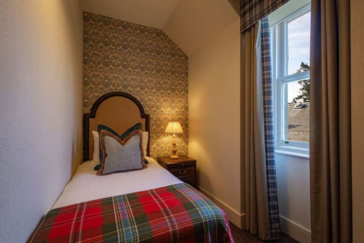 Lochardil House Hotel
