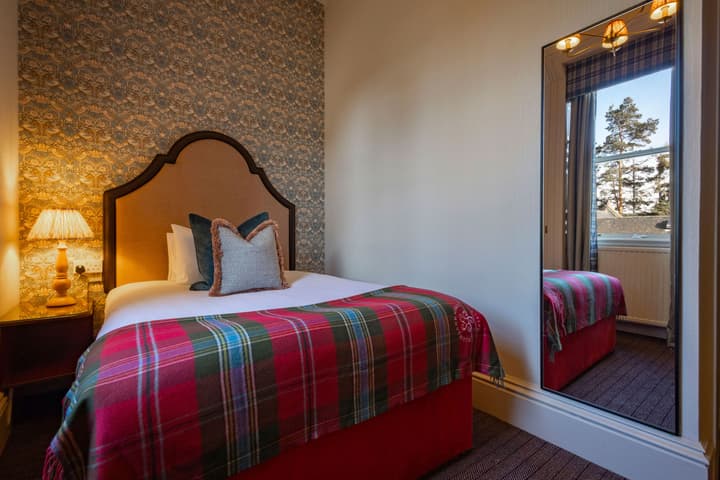 Lochardil House Hotel