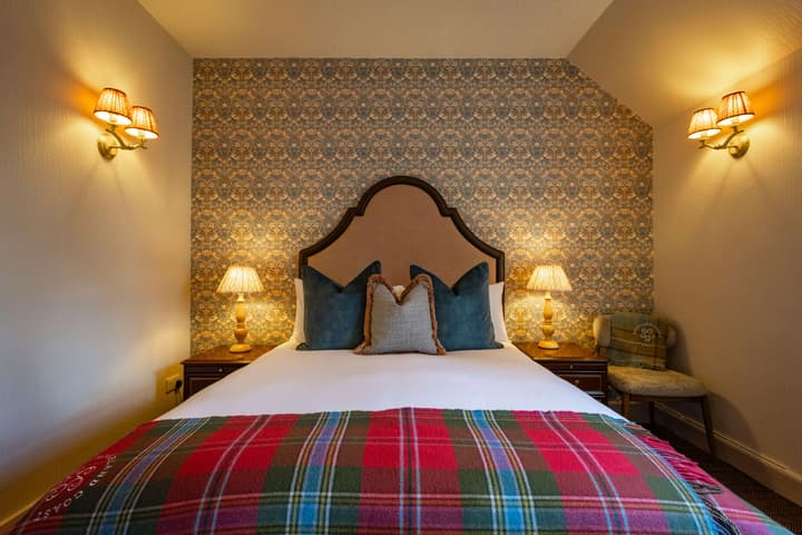 Lochardil House Hotel