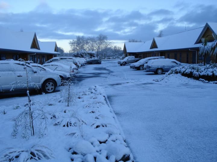 The Peaks Motor Inn