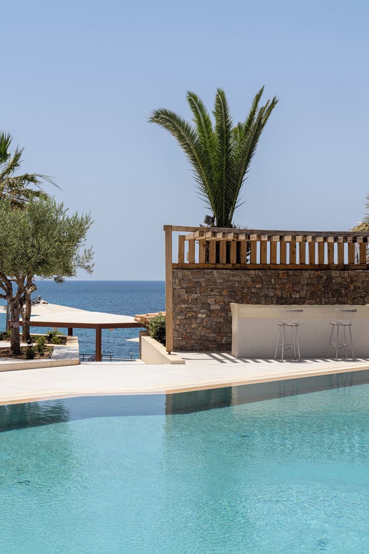 PHEIA, Vriniotis Resorts