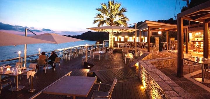PHEIA, Vriniotis Resorts