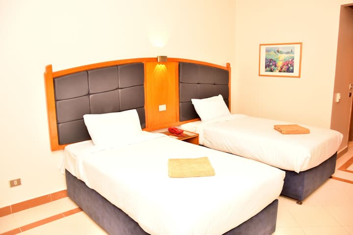 Dive Inn Resort