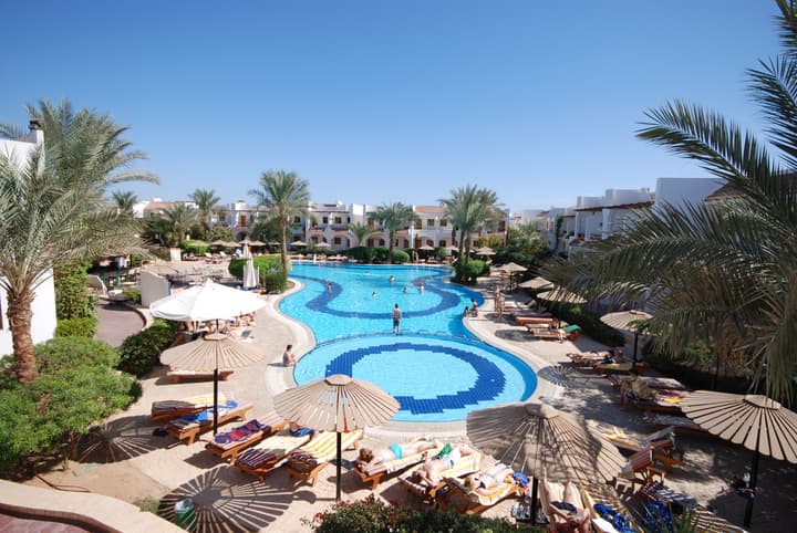 Dive Inn Resort