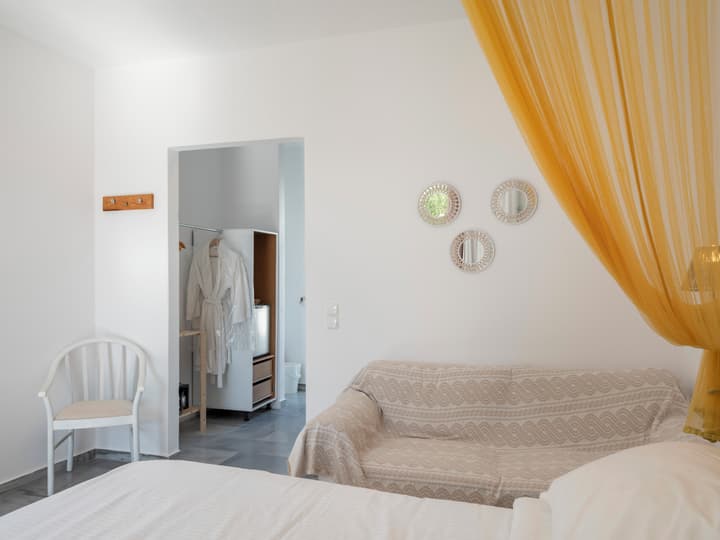 Parosland Hotel