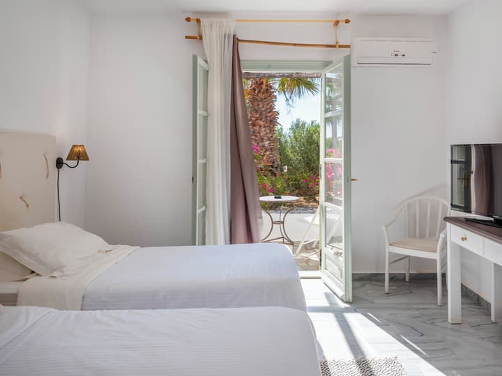 Parosland Hotel