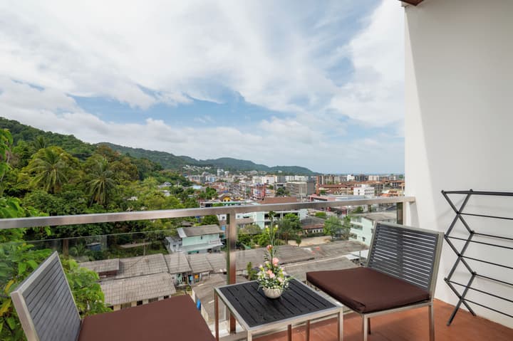 Laelay Suites