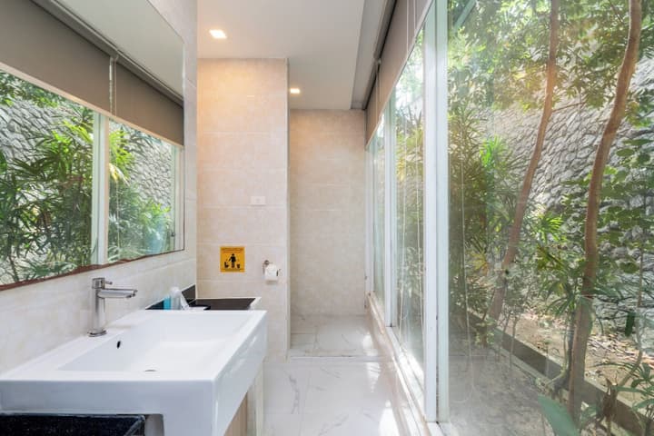 Laelay Suites