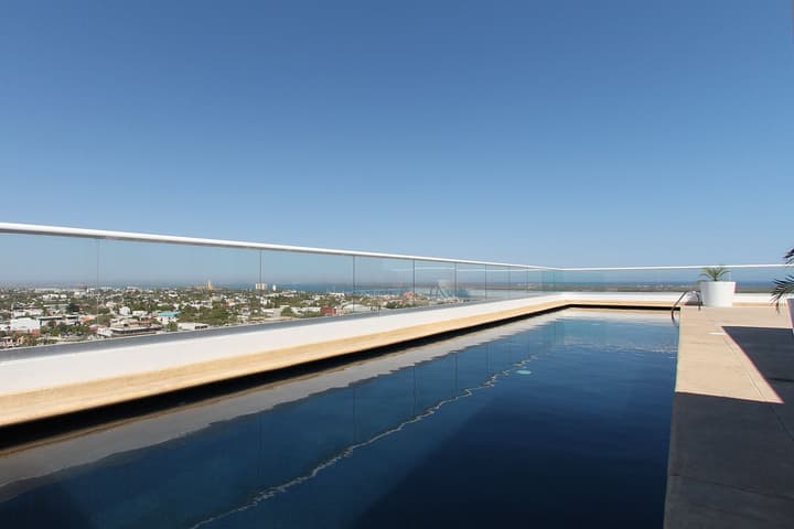 One La Paz Hotel
