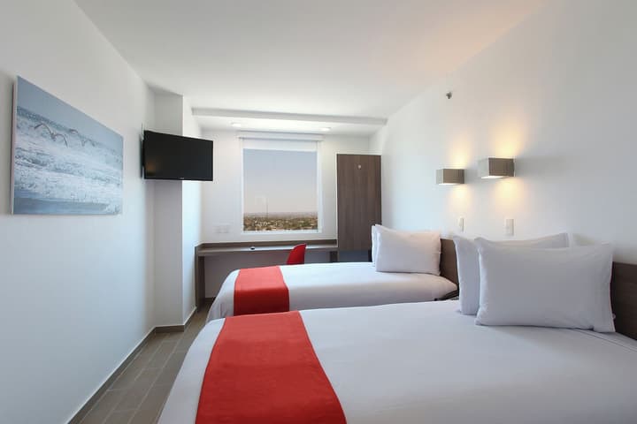 One La Paz Hotel