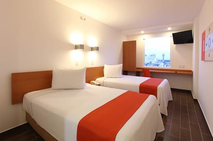 One La Paz Hotel