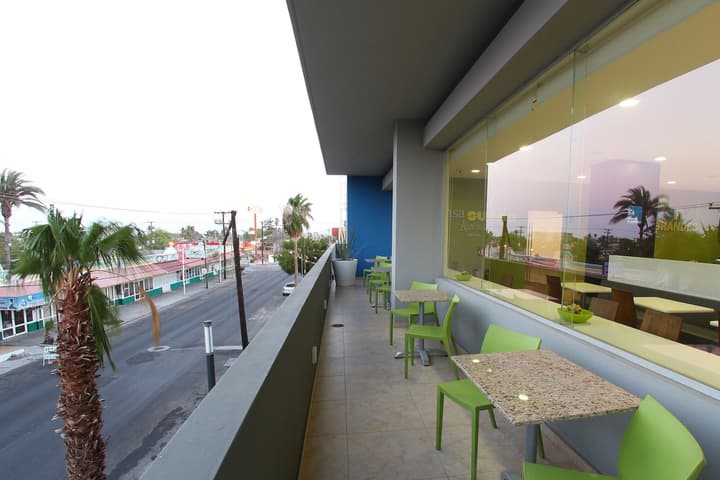 One La Paz Hotel