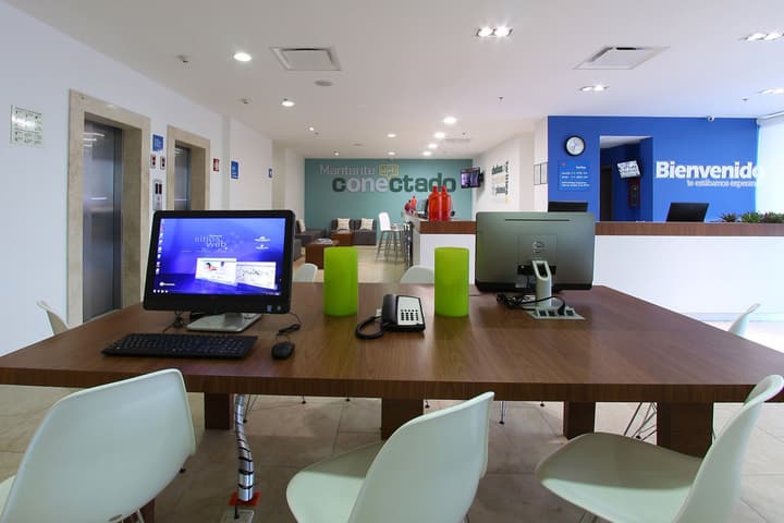One La Paz Hotel
