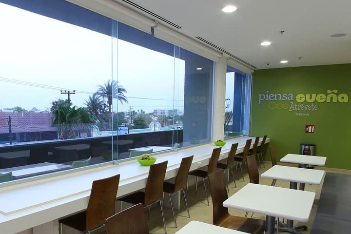One La Paz Hotel