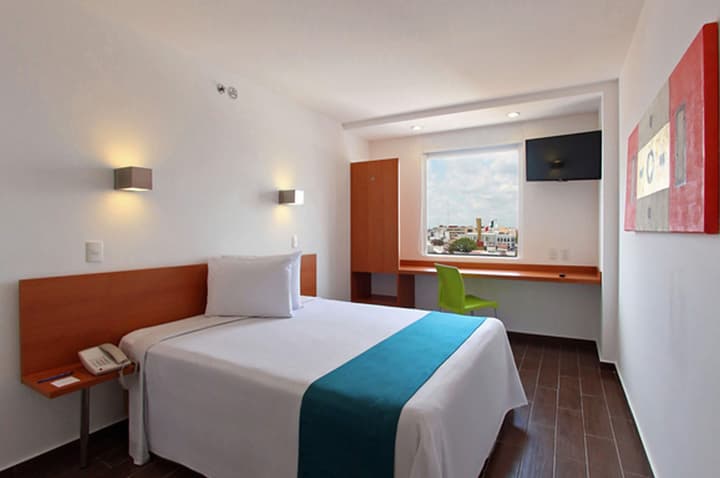 One La Paz Hotel