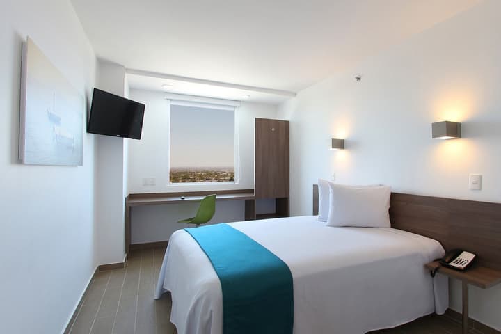 One La Paz Hotel