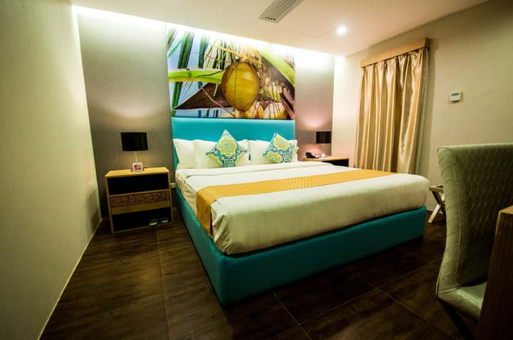 Aziza Paradise Hotel