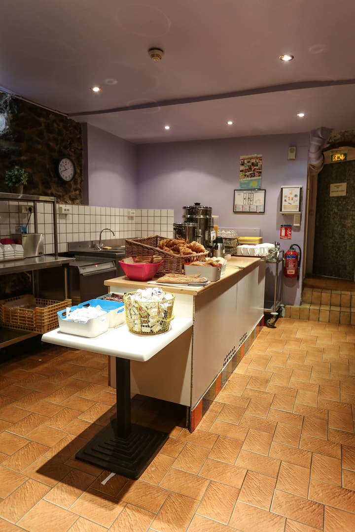 Le Montclair Montmartre by River - Hostel