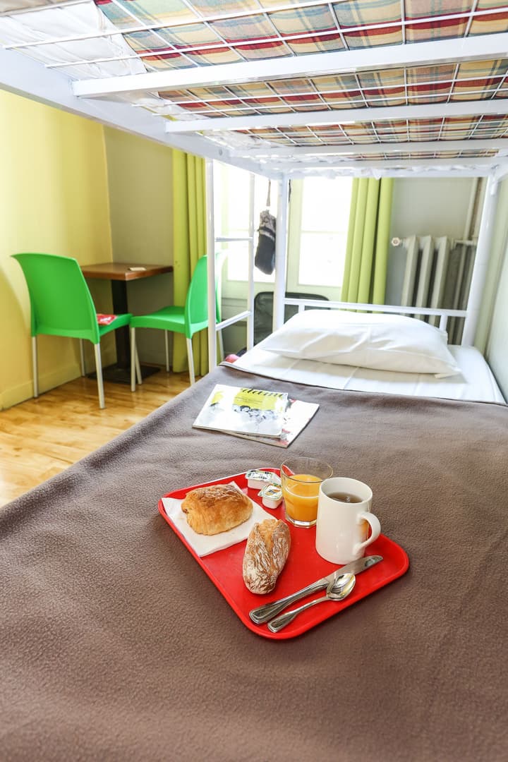 Le Montclair Montmartre by River - Hostel