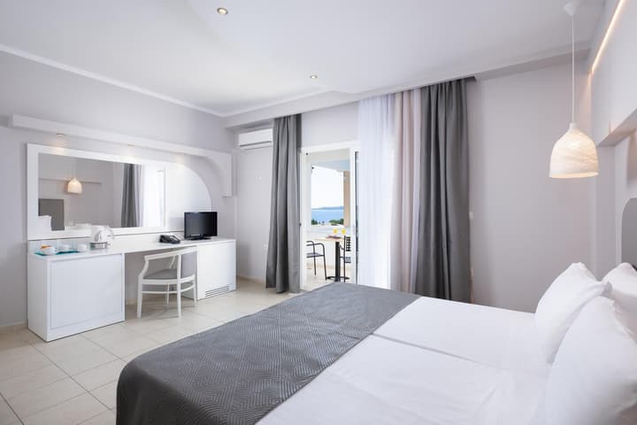 Alexandros Palace