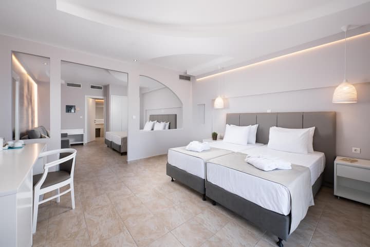 Alexandros Palace