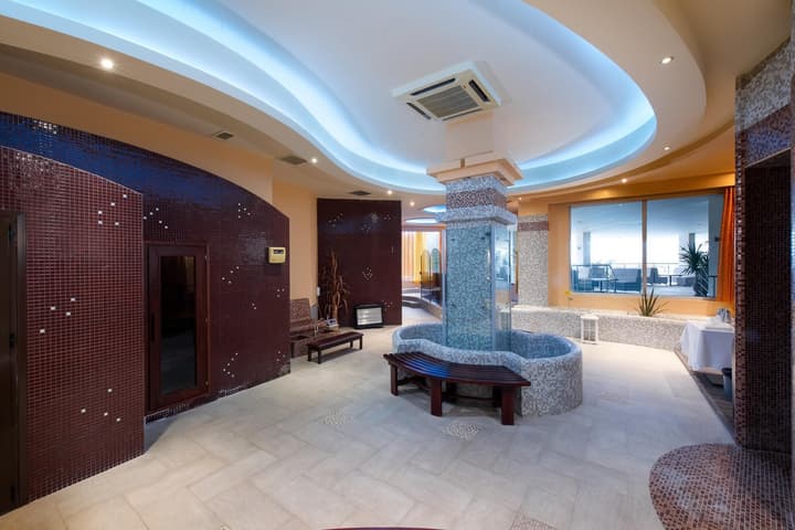 Alexandros Palace