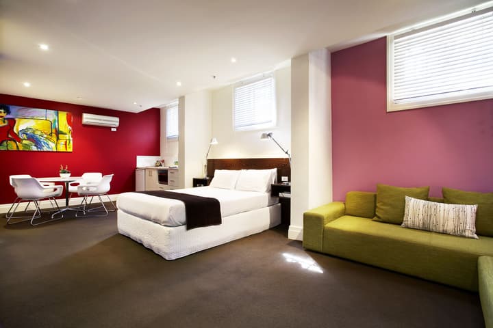 Tolarno Hotel