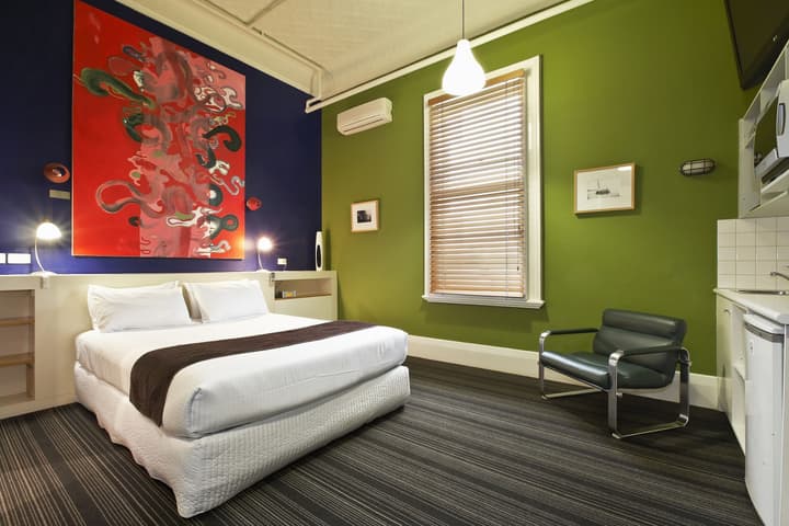 Tolarno Hotel