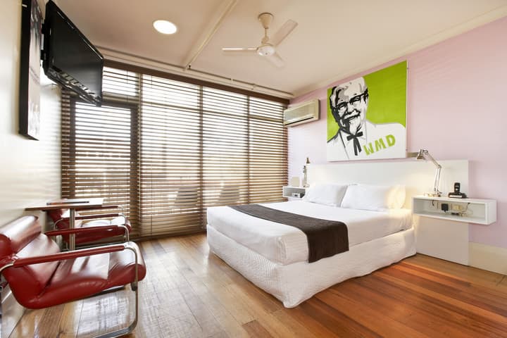 Tolarno Hotel