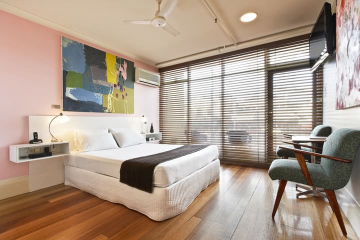 Tolarno Hotel