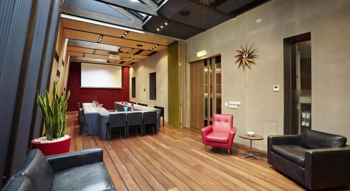 Tolarno Hotel