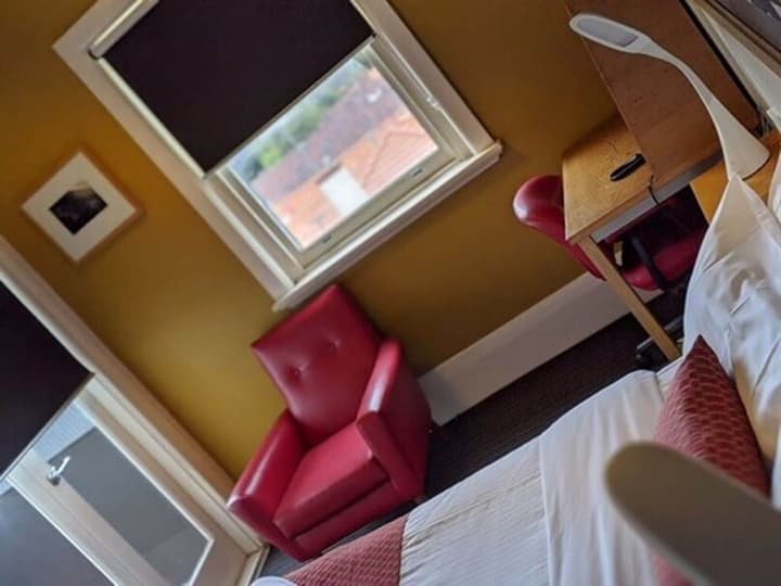 Tolarno Hotel