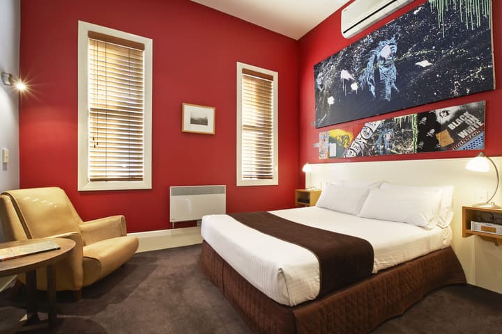 Tolarno Hotel