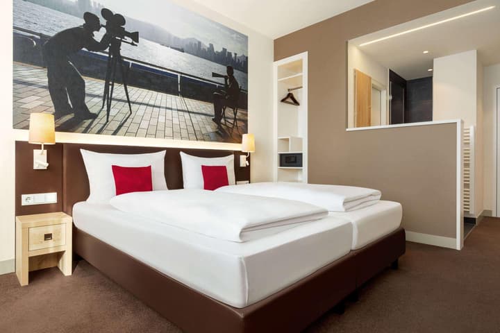 City Hotel MAX - Munich West