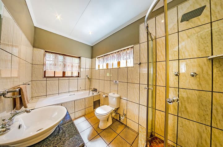 Amper Bo Guesthouse
