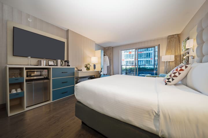 Hotel Blu Vancouver