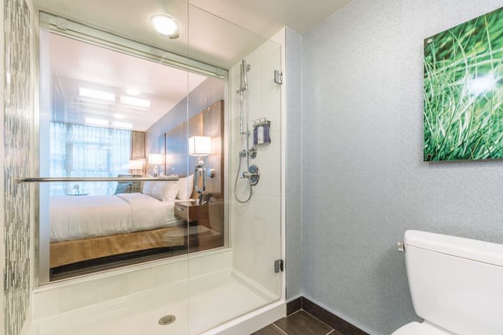 Hotel Blu Vancouver