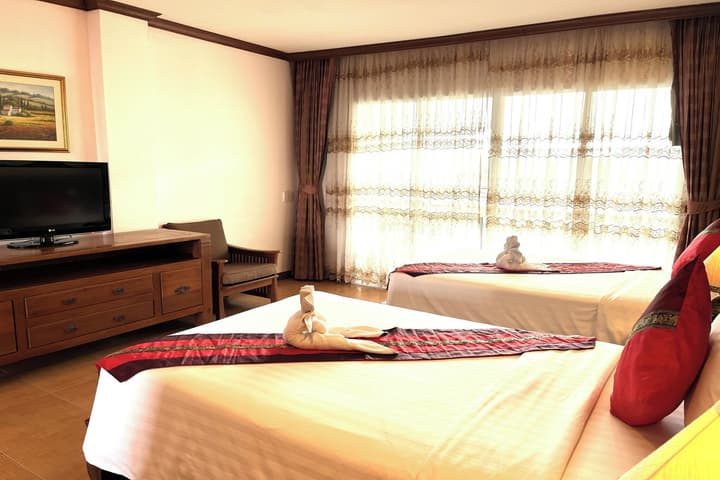 Aiyaree Place Hotel