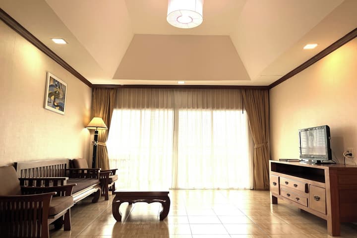Aiyaree Place Hotel