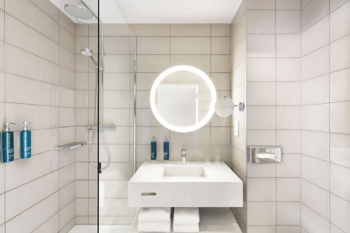 DoubleTree by Hilton Vienna Bosei