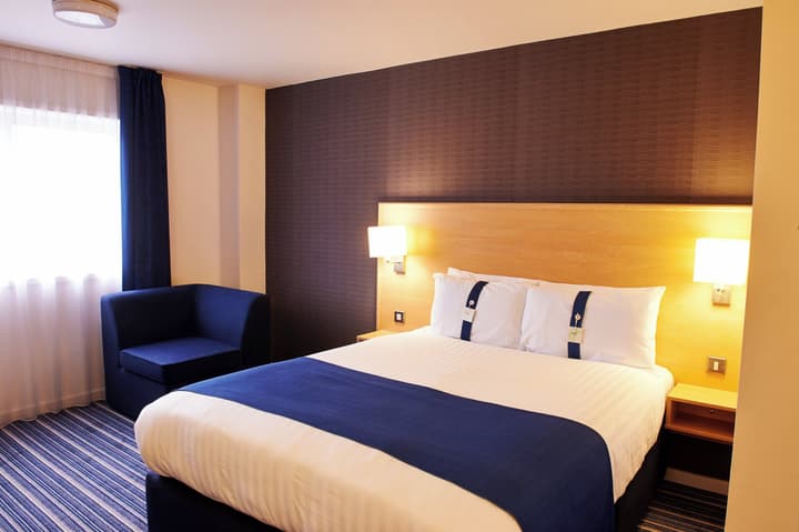 Holiday Inn Express Manchester Airport by IHG