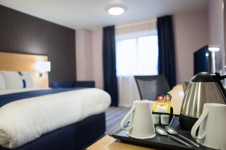 Holiday Inn Express Manchester Airport by IHG