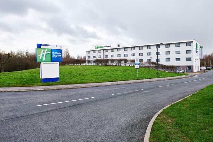 Holiday Inn Express Manchester Airport by IHG