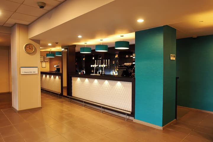 Holiday Inn Express Manchester Airport by IHG