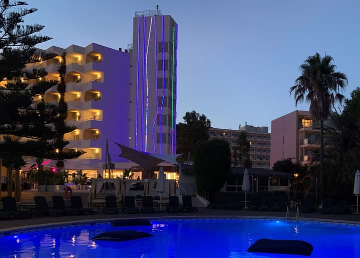 BG Hotel Pamplona